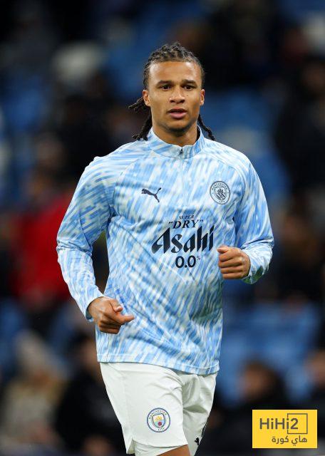 عقبة أمام انتقال ناثان آكي إلى برشلونة 2 عقبة أمام انتقال ناثان آكي إلى برشلونة 1