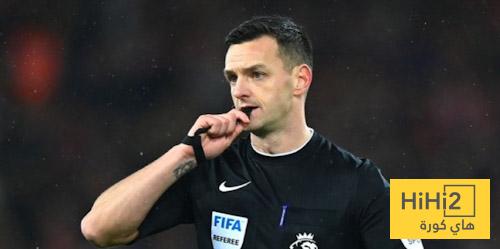 أرقام خاصة بحكم مباراة أستون فيلا وبالاس