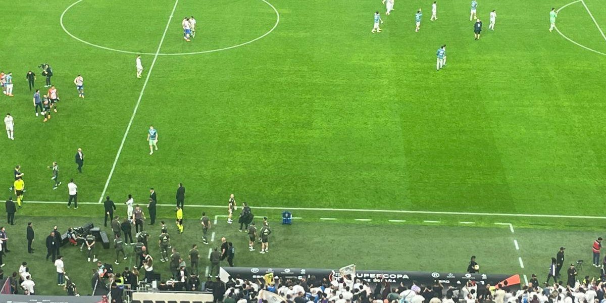 عاجل: فينيسيوس يتجاهل تحية الجمهور ويغادر الملعب بشكل مباشر