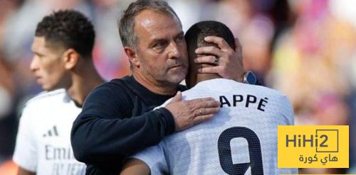 عودة مبابي لن تغير خطط فليك .. تشكيلة برشلونة واحدة ..!