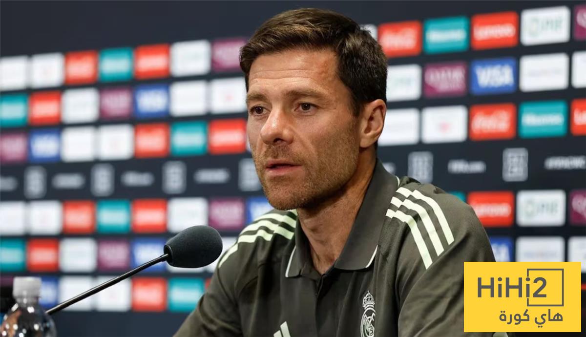 صور حصرية من مؤتمر تشابي ألونسو قبل الكلاسيكو