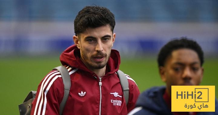 أرسنال يصل ملعب بورتسموث قبل لقاء الفريقين