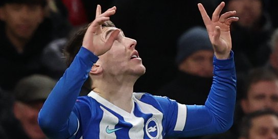 مانشستر يونايتد يتاخر امام برايتون في الشوط الاول