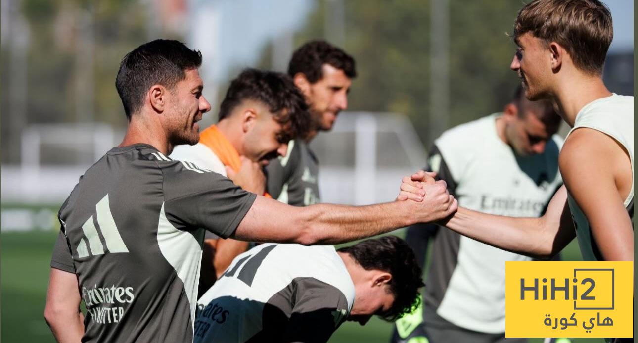 هويسين يودع تشابي ألونسو بعد رحيله عن ريال مدريد