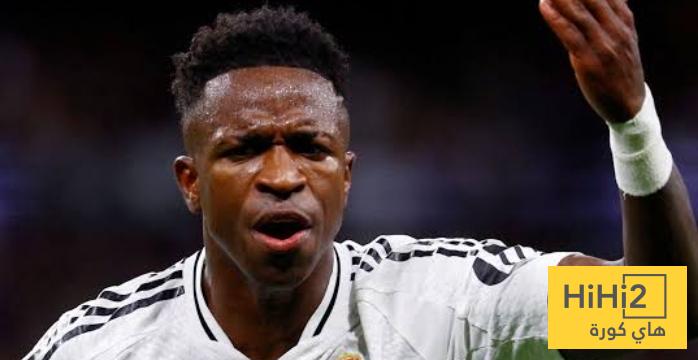 فينيسويس يرد على الجمهور الذي قام بالتصفير عليه