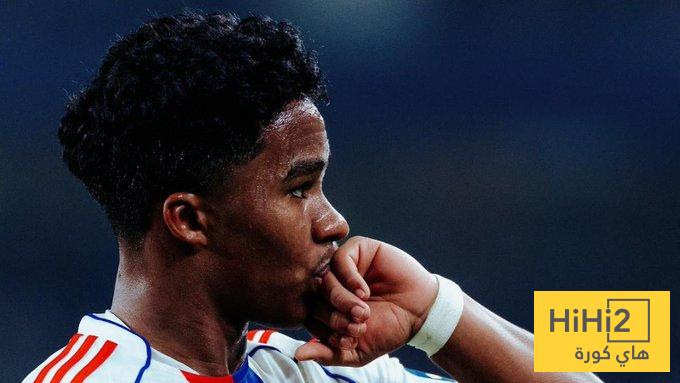 ما يقوم به إندريك في ليون أمر مذهل !