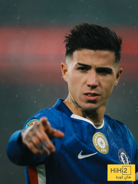 شوط سلبي بين ارسنال و تشيلسي 2 شوط سلبي بين ارسنال و تشيلسي 1