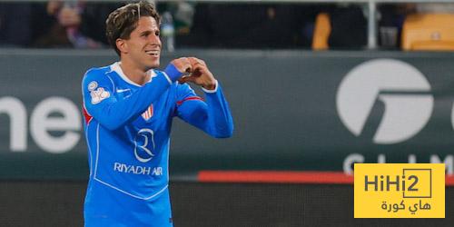 أرقام سيميوني أمام بيتيس