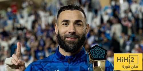 بنزيما يتغنى بأداء الهلال في أول ظهور بعد الانضمام بنزيما يتغنى بأداء الهلال في أول ظهور بعد الانضمام