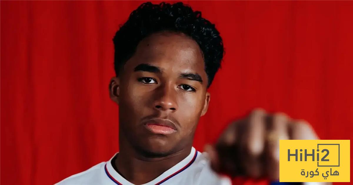 مدرب ليون يحذر الحكام بسبب إندريك !