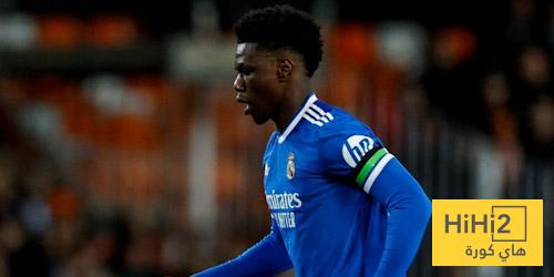 عين على تشواميني في مباراة فالنسيا