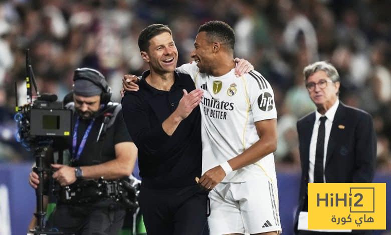 مبابي كان أكثر سعادة مع تشابي ألونسو