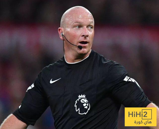 أرقام خاصة بحكم مباراة اليونايتد ووست هام 1