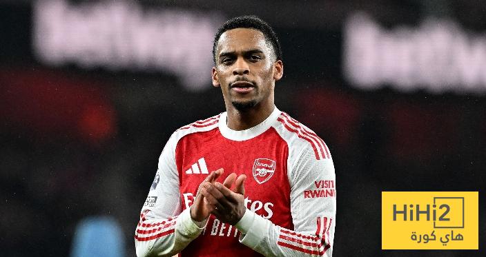 تيمبر أفضل مدافع في أرسنال