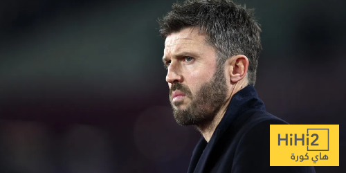 هل يبقي اليونايتد على كاريك؟ هل يبقي اليونايتد على كاريك؟