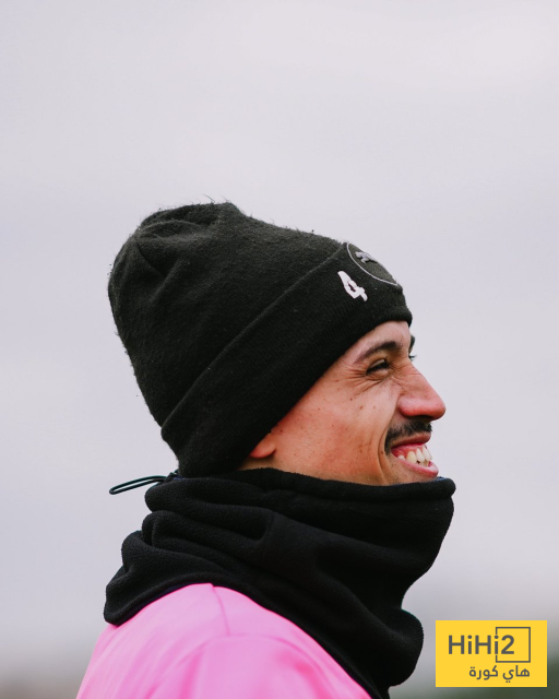 صور من تدريبات مانشستر سيتي استعداداً لمواجهة نيوكاسل 4 صور من تدريبات مانشستر سيتي استعداداً لمواجهة نيوكاسل 3