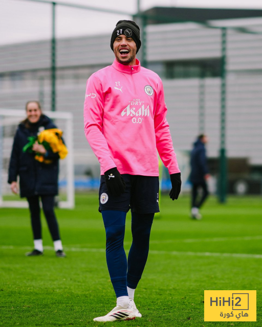 صور من تدريبات مانشستر سيتي استعداداً لمواجهة نيوكاسل 20 صور من تدريبات مانشستر سيتي استعداداً لمواجهة نيوكاسل 19