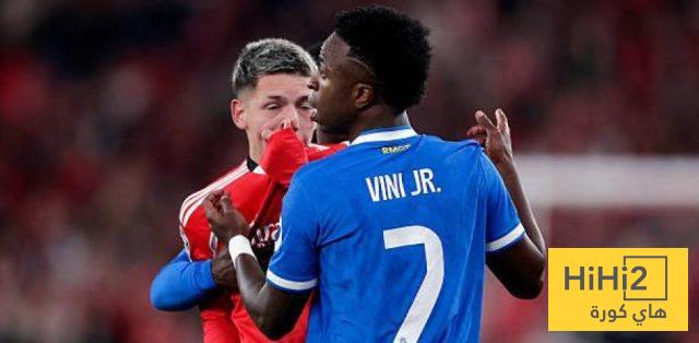 هل يتصافح لاعبي الريال وبنفيكا؟ 1