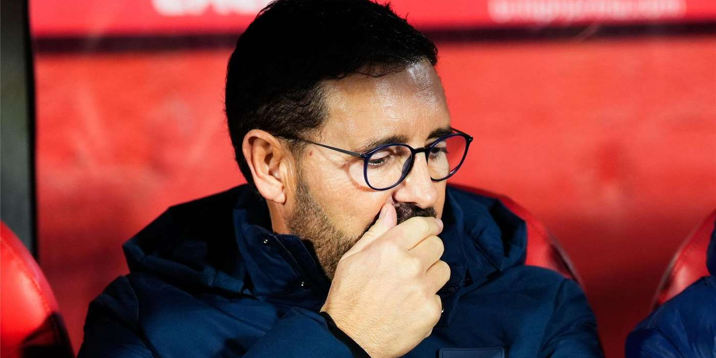 مدرب خيتافي امام كابوسه الأسود مدرب خيتافي امام كابوسه الأسود