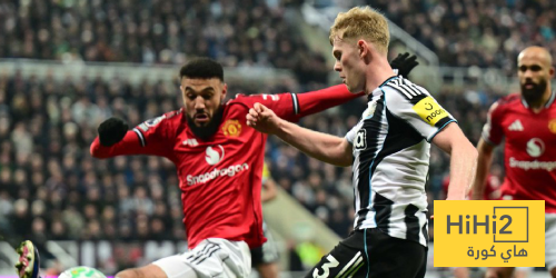 نيوكاسل يونايتد يحقق فوز متأخر على مانشستر يونايتد