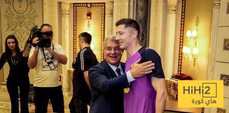 ليفاندوفسكي يعلن دعم لابورتا في سباق عرش البرسا