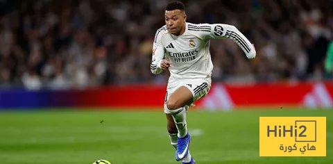 صحفي يعلق على صور مبابي في فرنسا رفقة صديقته