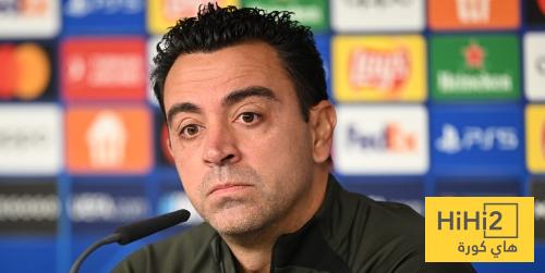 مستشار تشافي الاعلامي يدافع عنه بصورة من الحساب الرسمي لبرشلونة