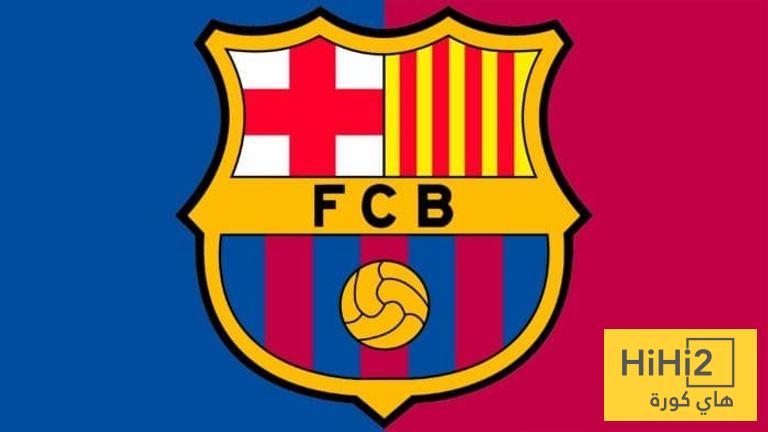 برشلونة يقترب من ضربة دفاعية
