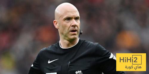 أرقام خاصة بحكم مباراة اليونايتد وأستون فيلا