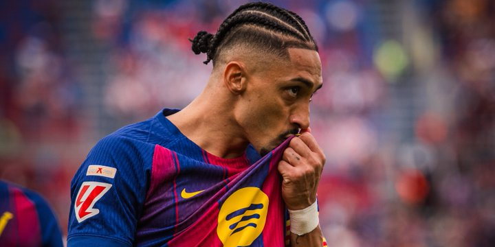 هاتريك.. رافينيا يسجل الهدف الرابع في شباك اشبيلية