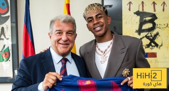 لابورتا يتغنى بـ يامال