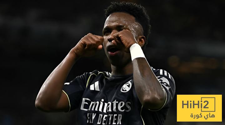 لماذا احتفل فينيسيوس بتلك الطريقة أمام جمهور السيتي؟