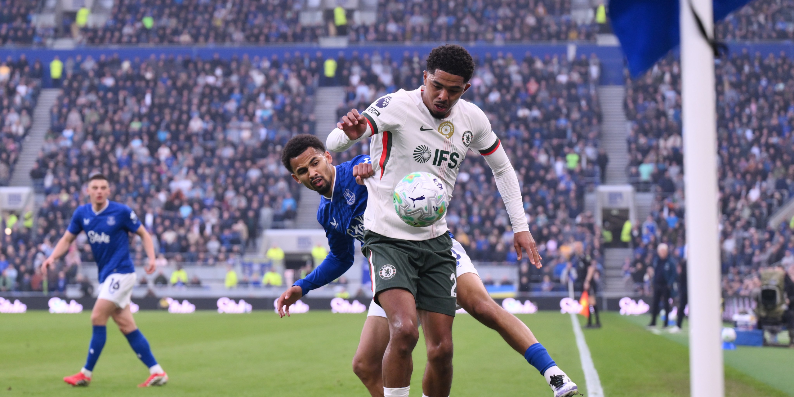 التحدي المقبل لتشيلسي بعد الهزيمة امام ايفرتون