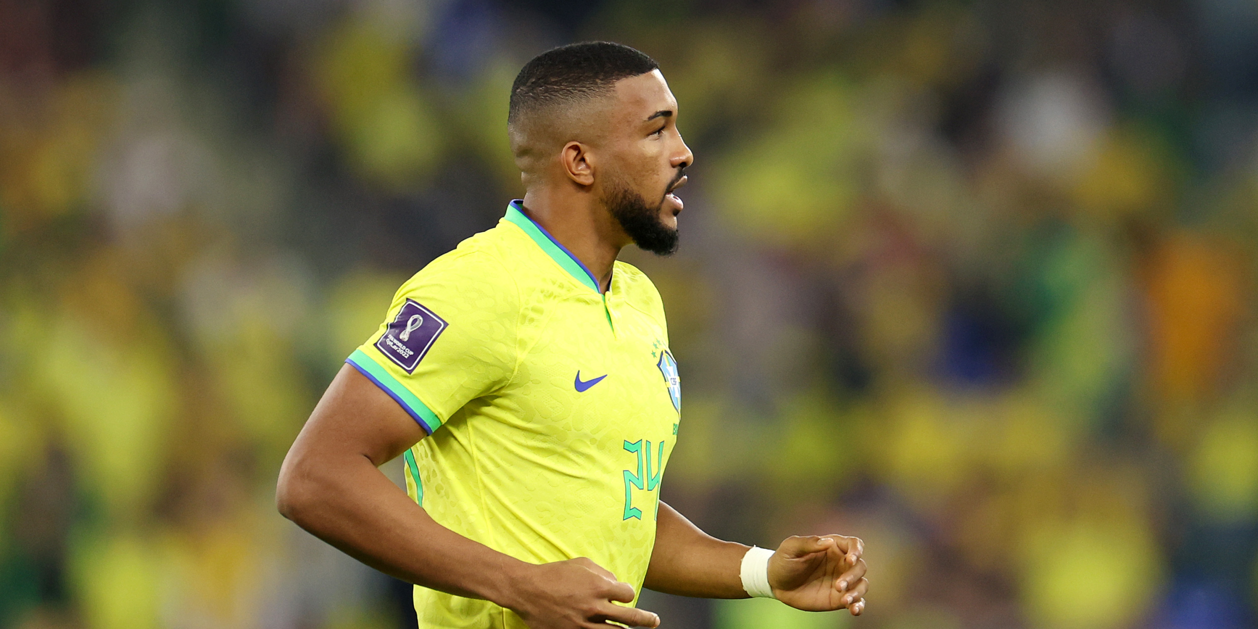 البرازيل تقلص الفارق امام فرنسا