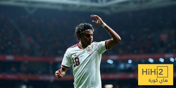 ملعب اسبانيول .. كشف الوجه الحقيقي للجماهير الاسبان ..!