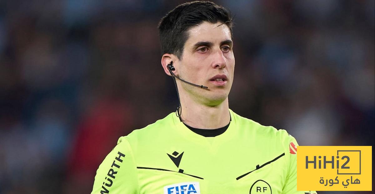 الكشف عن حكم مباراة برشلونة ضد اتلتيكو مدريد