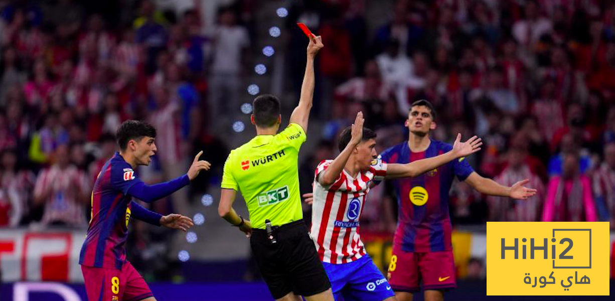 صور تفضح حكم لقاء برشلونة واتليتكو مدريد