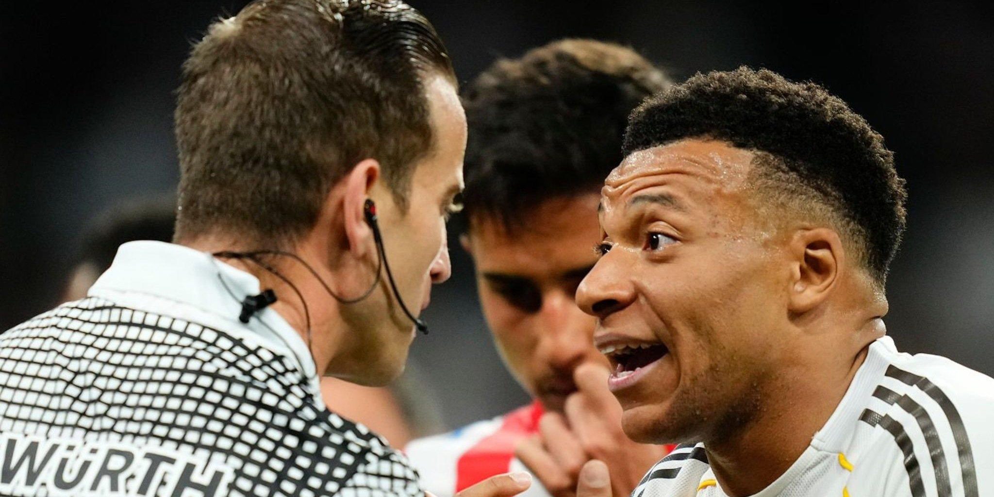 كاريكاتير يجسد فساد حكم لقاء الريال وجيرونا