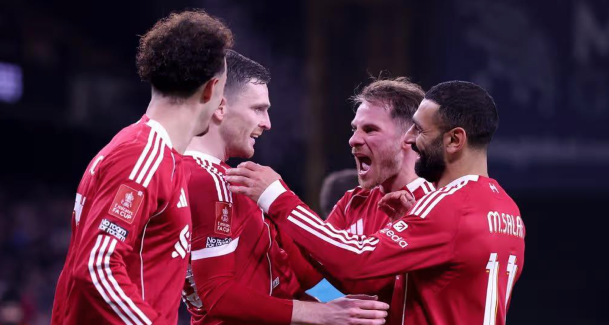 الشوط الأول – ليفربول يتقدم بهدفين نظيفين على فولهام