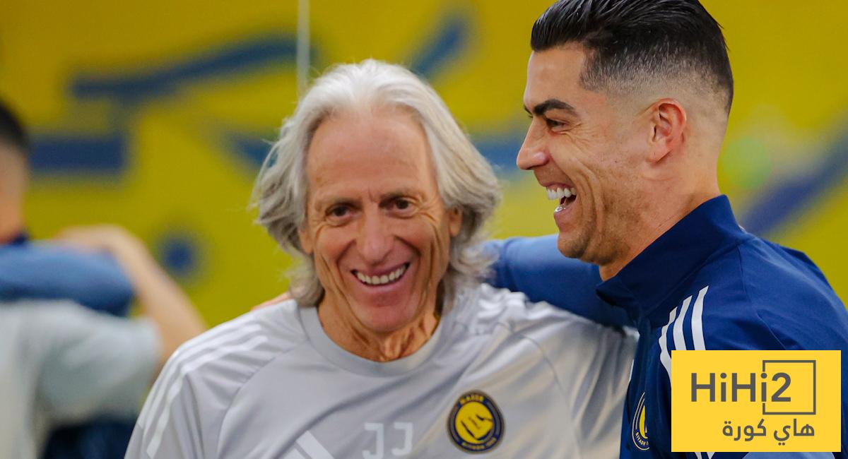 خيسوس يكافئ لاعبي النصر ! خيسوس يكافئ لاعبي النصر !