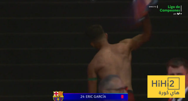 صور .. اريك غارسيا يلقي قميصه على الارض بعد طرده ضد اتلتيكو 11