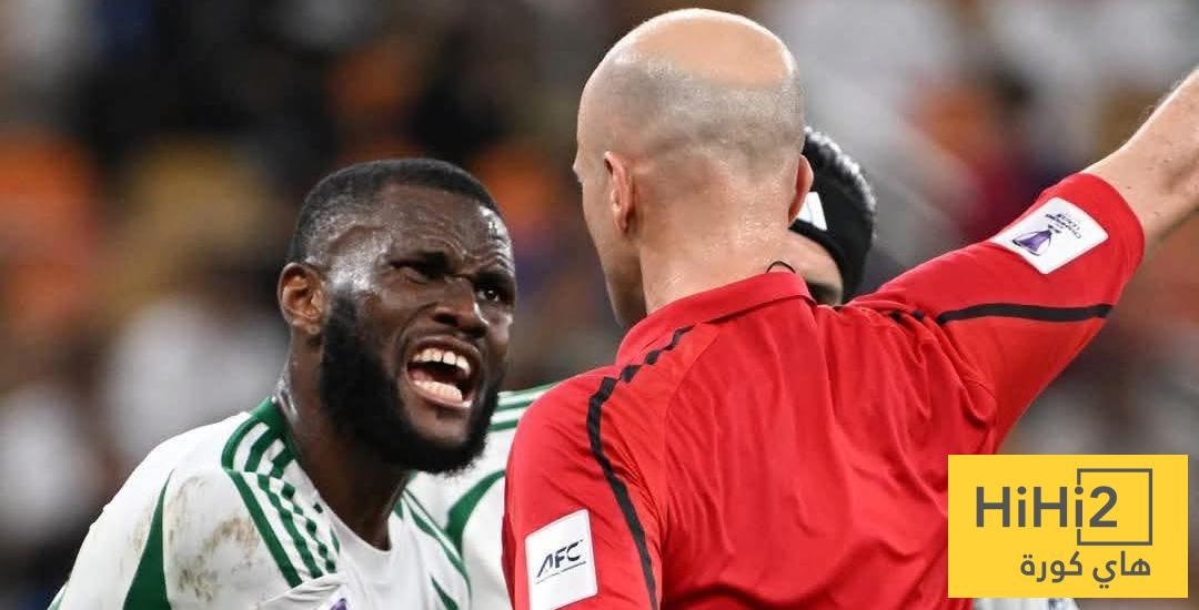 انتقادات حادة لحكم مباراة الأهلي وجوهور الماليزي ! انتقادات حادة لحكم مباراة الأهلي وجوهور الماليزي !