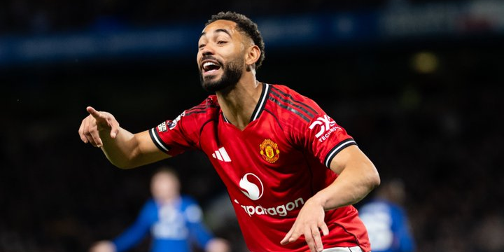 مانشستر يونايتد يتقدم على تشيلسي في الشوط الاول