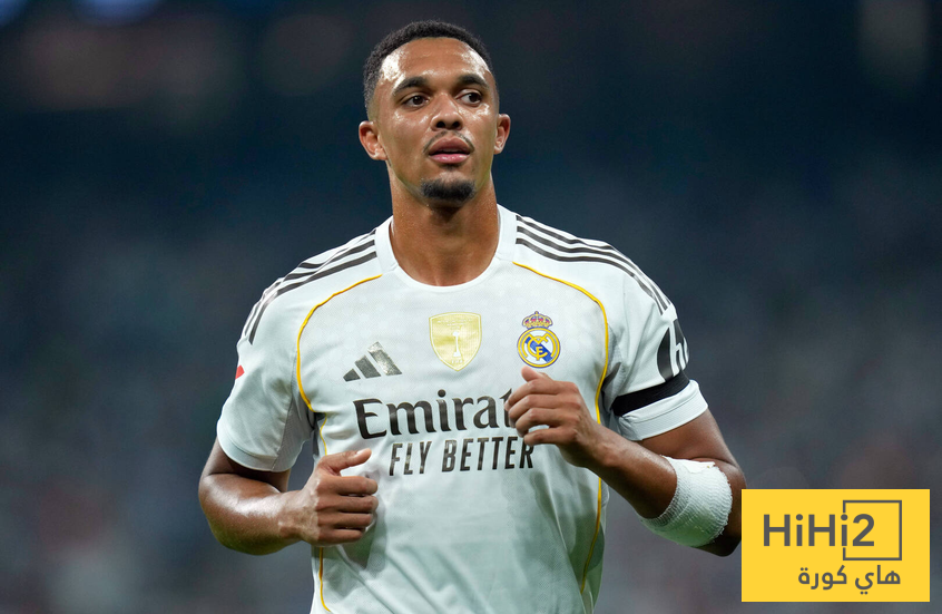 رغم ثغراته الدفاعية لا يوجد مثل أرنولد في العالم