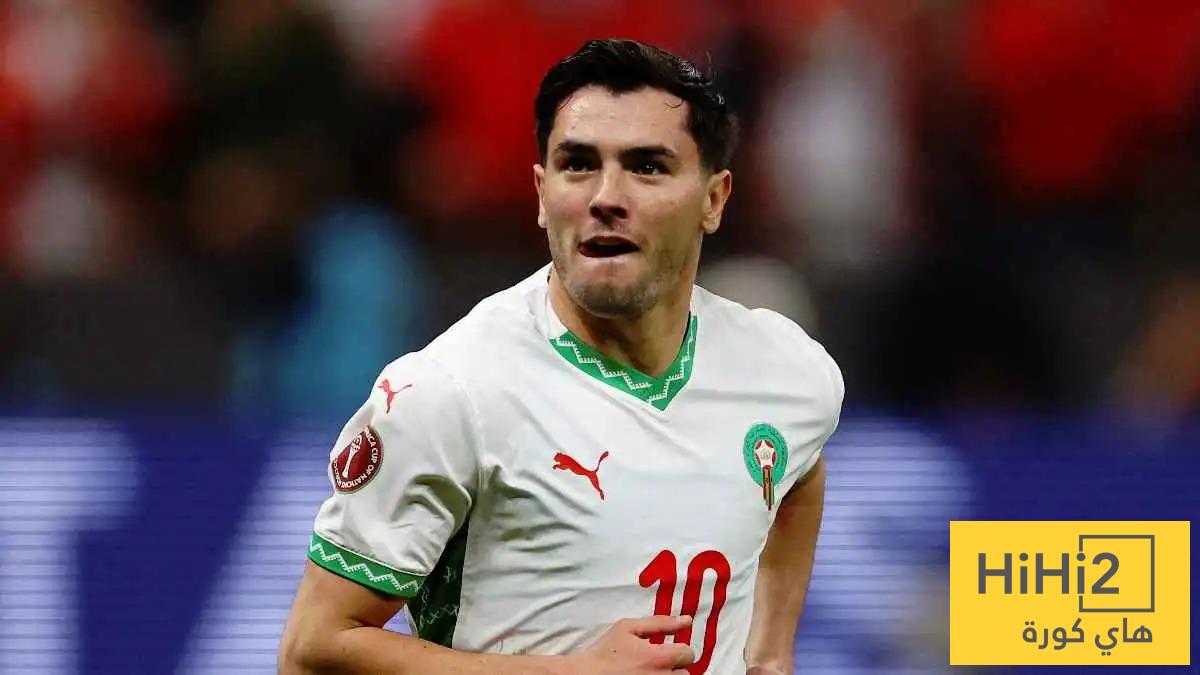 الصالح سبورت : دياز يمازح صانع محتوى: أخلع قميص برشلونة مقابل هدية خاصة