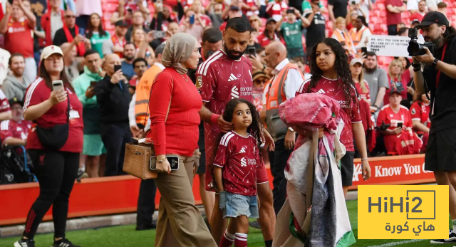 زوجة محمد صلاح تحدد وجهة قائد منتخب مصر القادمة