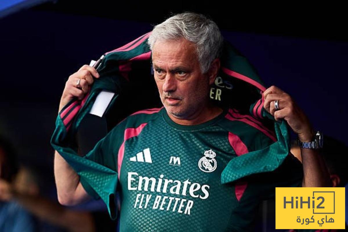 عاجل : مورينيو ينفعل على حكم لقاء ريال مدريد وديبورتيفو