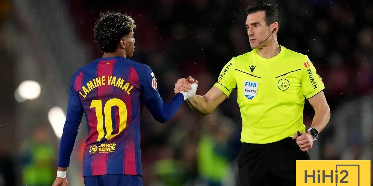 حكم ريال مدريد وملقا.. له ذكرى سوداء مع جماهير الملكي