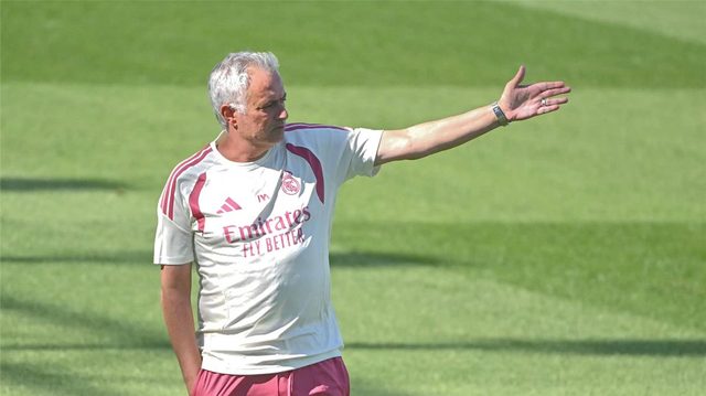 مورينيو يجد الحل لانقاذ وسط ريال مدريد