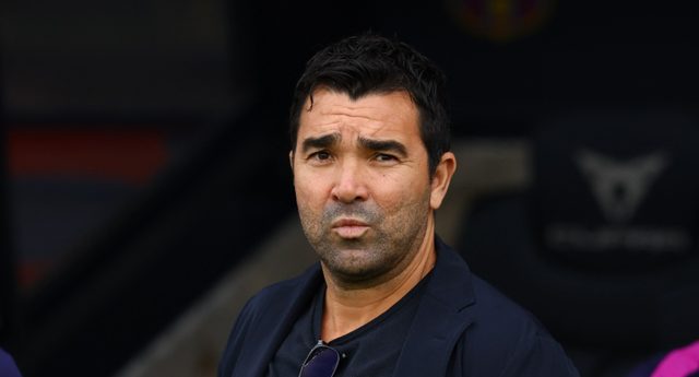 برشلونة يتحرك لتجديد عقد موهبته حتى 2030